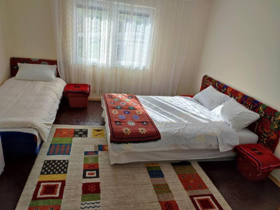 Cemerno Cottage Gacko Esterno foto